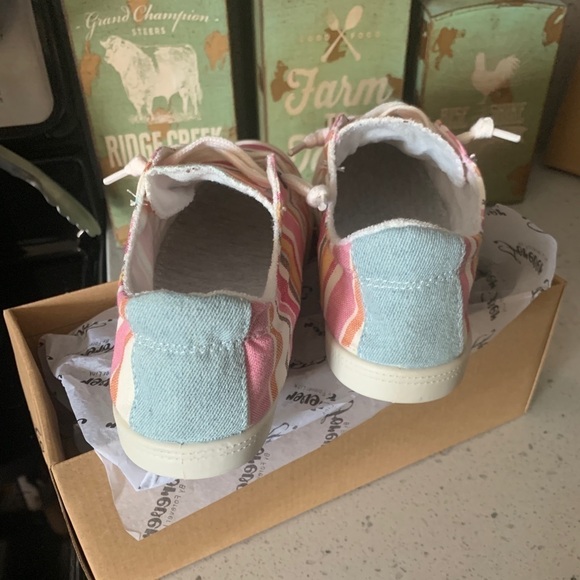 Kelly Multi Striped Canvas Sneakers - Picture 7 of 7